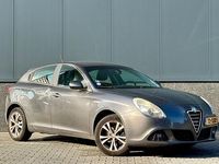 Occasion Alfa Romeo Giulietta Distinctive 170 PK (125 kW) 2012 Grijs Hatchback