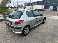 tweedehands Peugeot 206 1.4 Pop' Art!2004! 1 jaar APK.! inruil koopje!!