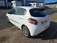 tweedehands Peugeot 208 1.4 e-HDi Active Voll Leer Automaat Nap