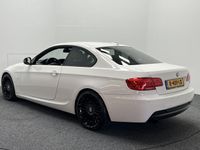 tweedehands BMW 320 320 Coupé i High Executive *Lees Avertentie* M-Pakk