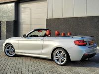 tweedehands BMW 220 2-SERIE Cabrio i Automaat M-Pakket Carbon Camera Stoelverwarming