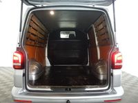 tweedehands VW Transporter 2.0 TDI L1 Highline- 3 Pers, Park Assist, Cruise, Clima, Trekhaak