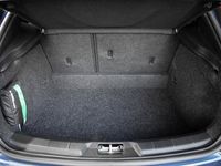 Occasion Volvo V40 153 PK (112 kW) 2019 Blauw Hatchback