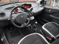tweedehands Renault Twingo 1.2-16V Miss Sixty '11 Airco Pano Cruise Inruil mo