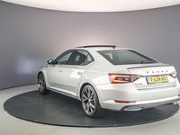 tweedehands Skoda Superb Sportline Business 1.5 TSI 150pk DSG Automaat Panoramadak, Adaptive cruise control, Navigatie, LED matrix verlichting, Achteruitrijcamera, Stoelverwarming, Airco, Parkeersensoren, Elektrische achterklep