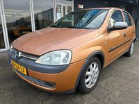 Occasion Opel Corsa Njoy 75 PK (55 kW) 2003 Geel Hatchback