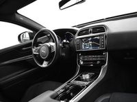 tweedehands Jaguar XE 2.0D 163 PK R-SPORT AUT. + NAVIGATIE / XENON / STO