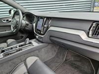 tweedehands Volvo XC60 Recharge T6 AWD R-Design | Plug In Hybrid PHEV | Panodak | Trekhaak Wegklapbaar | Memory stoel | 360 Camera | 21 Inch Velgen