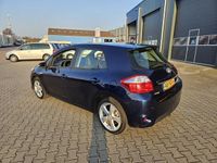 Occasion Toyota Auris Executive 99 PK (72 kW) 2011 Blauw Hatchback