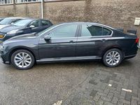 Occasion VW Passat Business 218 PK (160 kW) 2022 Grijs Sedan