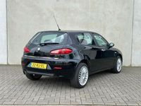 tweedehands Alfa Romeo 147 1.6 T.Spark Clima koud! Cruise Leder 17' 5drs