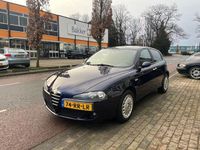 tweedehands Alfa Romeo 147 1.6 T.Spark Distinctive AIRCO* NIEUWE APK !!