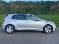 tweedehands VW Golf VII 1.6 TDI Highline BlueMotion Navi - Clima - PDC