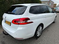 tweedehands Peugeot 308 SW 1.2 PureTech Blue Lease Executive