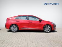 tweedehands Hyundai Ioniq 1.6 GDi Premium | Navigatie | Camera | Adapt. Cruise Control | Stuur- + Stoelverwarming | Premium Audio | Keyless Entry | Rijklaarprijs!