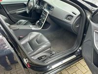 tweedehands Volvo V60 2.0 D4 R-Design AUT Xenon Leder Schuifdak