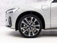 tweedehands Volvo XC60 2.0 Recharge T6 AWD R-Design | Pano | H&K | E-Trekhaak | Stoelventilatie | 21"