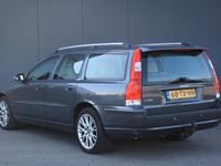 tweedehands Volvo V70 2.4 Edition Sport Xenon/Leer/Navigatie/Parkeersensor/Trekhaa