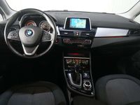 tweedehands BMW 218 Active Tourer 218i Automaat / Trekhaak / LED / Par