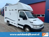 tweedehands Iveco Daily 2 PAARDS 35 C 14 375 136 PK 135000 KM MET 3500 KG TREKGEWICHT B RIJBEWIJS MET ZADELKAMER WATERTANK MARGE NW APK