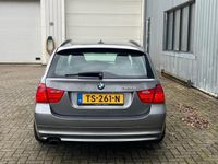 tweedehands BMW 320 3-SERIE Touring i LCI High Executive / Xenon / PDC V+A