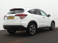 tweedehands Honda HR-V 1.5 i-VTEC Executive | Panoramadak | Trekhaak | Schuif-kanteldak | Parkeersensoren |