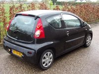 tweedehands Peugeot 107 1.0-12V XS NWE APK 3 DRS