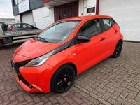 Occasion Toyota Aygo X-cite 69 PK (50 kW) 2014 Oranje Hatchback