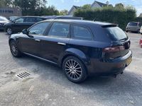 tweedehands Alfa Romeo 159 Wagon 120pk 1.9 JTD Leer bekleding | Trekhaak | Cl