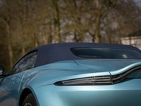 tweedehands Aston Martin Vantage Roadster 4.0 Premium audio | 360 cam | Q-color | Caribbean Blue Pearl