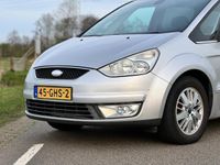 tweedehands Ford Galaxy 2.0-16V Ghia/7PERS/AIRCO/CRUISE/TREKHAAK/