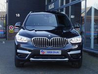 tweedehands BMW X3 xDrive30e High Exe. X-Line Pano.Dak Elek.Trekhaak Ada.Led Head-up Driv.Ass. HiFi Live Cockpit Pro. Leder 18" LM Velgen