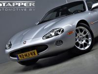 Occasion Jaguar XKR 365 PK (268 kW) 2001 Grijs Coupé