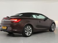 tweedehands Opel Cascada 1.4 Turbo ecoFLEX Innovation | Dealer Onderhouden | Leder | Camera | Stoel-/ stuurverwarming | Navigatie | 19" Lichtmetalen velgen | Parkeersensoren voor en achter