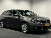 tweedehands Peugeot 308 SW 1.2 PureTech Blue Lease Executive