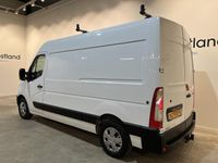 tweedehands Renault Master 2.3 dCi L2H2 125 PK Servicebus / Modul-System Inrichting / Airco / Cruise Control / Trekhaak / Navigatie / 3-Zits