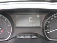 tweedehands Peugeot 2008 1.2 PureTech Blue Lion Automaat | Airco | 110PK | Carplay | Incl. BOVAG Garantie | Parkeersensoren | Navigatiesysteem |