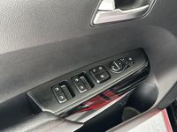 tweedehands Kia Picanto 1.2 CVVT GT-Line Apple carplay cruise control kunstlederen bekleding extra getint glas electronic climate controle buitenspiegels elektrisch inklapbaar