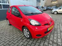 Occasion Toyota Aygo 68 PK (50 kW) 2010 Rood Hatchback
