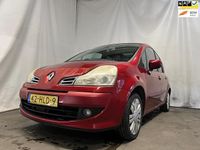 Occasion Renault Grand Modus Dynamique 101 PK (74 kW) 2009 Rood (metallic) MPV