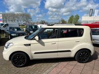 tweedehands Kia Soul 1.6 X-tra - Airco - Έlectric. ramen - Lees omschrijving