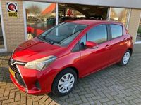 Occasion Toyota Yaris Hybrid 2016 Rood (metallic) Hatchback