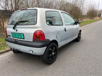 tweedehands Renault Twingo 1.2 Authentique