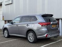 Occasion Mitsubishi Outlander P-HEV Instyle 135 PK (99 kW) 2018 Grijs SUV