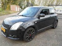 tweedehands Suzuki Swift 1.6 Sport airco nwe apk 17 inch km velgen nwe banden sportinterieur zeer mooie goed onderhouden auto vol extra's