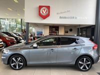 tweedehands Volvo V40 2.0 T4 Business Sport,R-Designe Extrieur,NL Auto,Panoramadak,Leder,Stoelverwarming,Navigatie Full Map,Achteruitrij Camera,Climate Control,Cruise Control,17 Inch Lichtmetalen Velgen