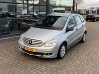 tweedehands Mercedes B170 automaat, cruise, airco, trekhaak, nette auto