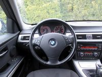 tweedehands BMW 318 3-SERIE Touring i *facelift*Trekhaak*ECC*