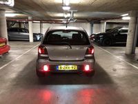 Occasion Toyota Yaris Sport 105 PK (77 kW) 2004 Grijs Hatchback