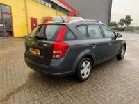 tweedehands Kia Ceed 1.4 CVVT X-tra Grijsmetalic 2011 Airco Cruise NAP